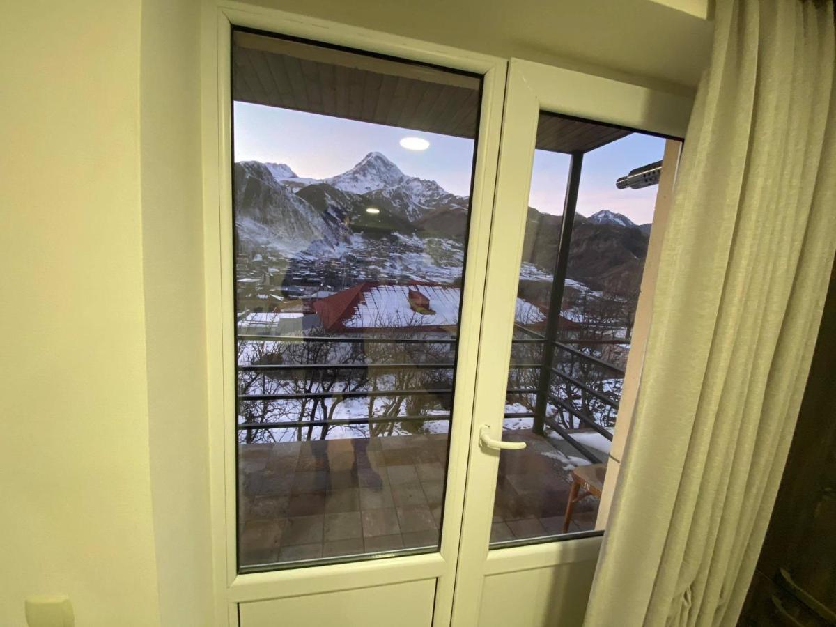Kazbegi Apartment ภายนอก รูปภาพ